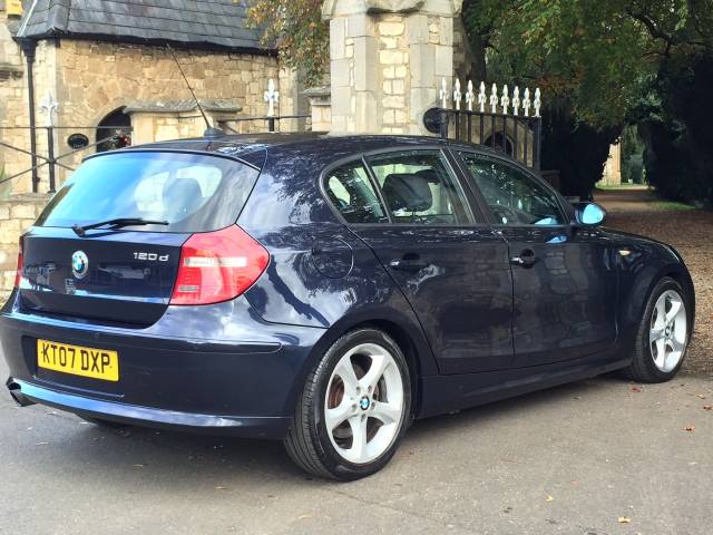 2007 BMW 1 Series 2.0 120d Sport seats