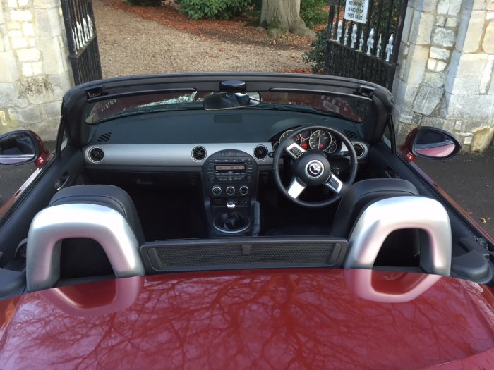 Mazda MX-5 2.0i Sport Tech Hard Top 2dr Convertible Petrol Red