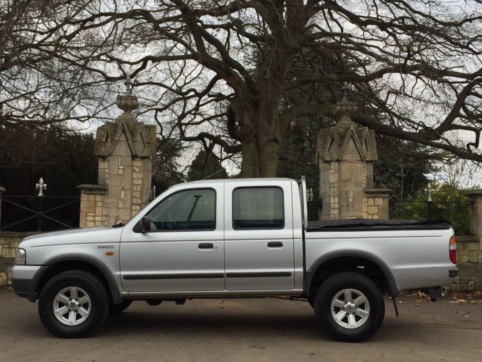 Ford Ranger 2.5 Pick Up Double Cab TD 4WD Pick Up Diesel Silver