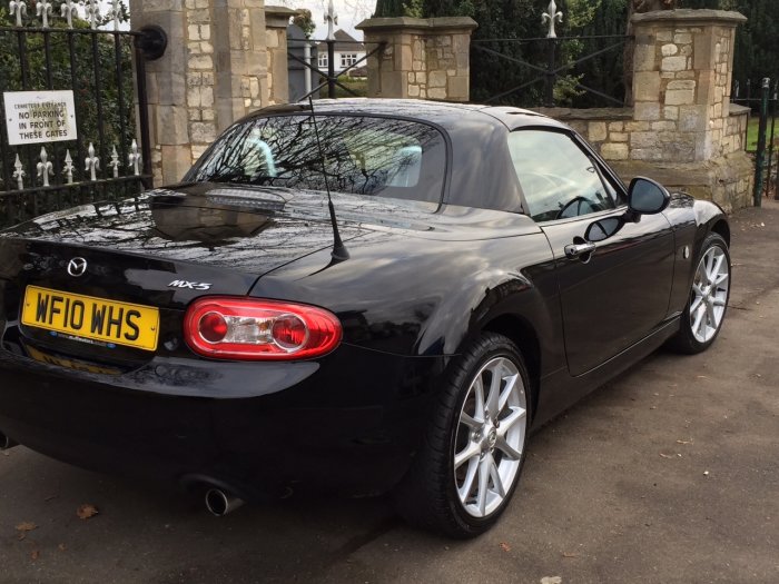 Mazda MX-5 2.0i Sport Tech Roadster Coupe 2dr Convertible Petrol Black