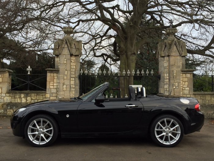 Mazda MX-5 2.0i Sport Tech Roadster Coupe 2dr Convertible Petrol Black