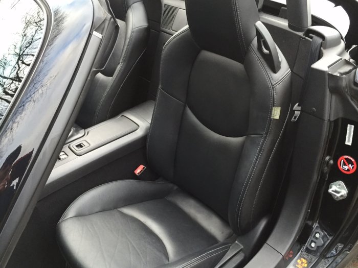 Mazda MX-5 2.0i Sport Tech Roadster Coupe 2dr Convertible Petrol Black