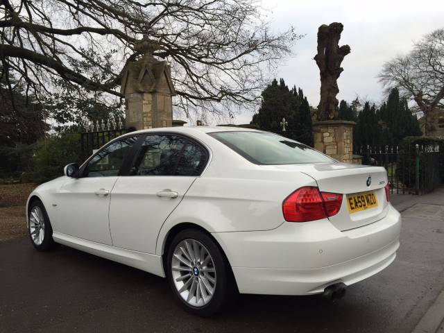 2009 BMW 3 Series 3.0 325i SE 4dr