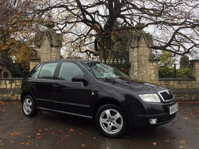 Skoda Fabia 1.4 16V Elegance 5dr [AC] Hatchback Petrol Black