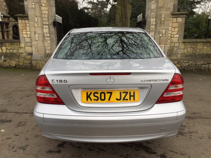 Mercedes-Benz C Class 1.8 C180K Classic SE 4dr Auto Saloon Petrol Silver