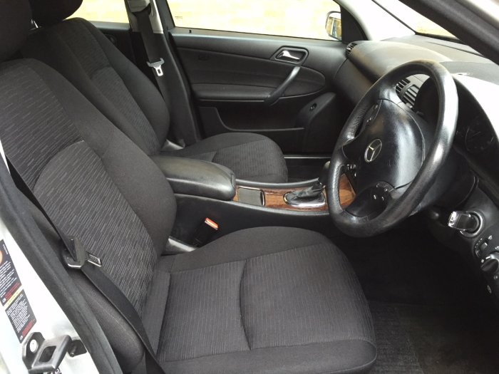 Mercedes-Benz C Class 1.8 C180K Classic SE 4dr Auto Saloon Petrol Silver