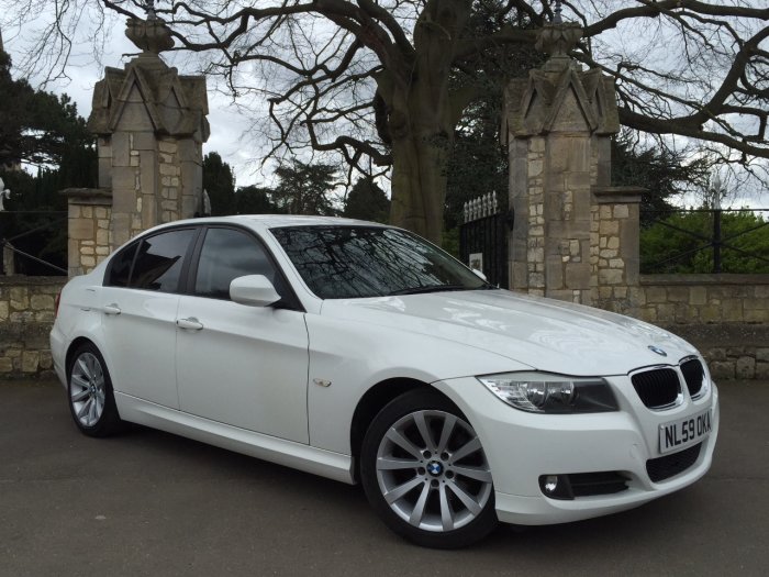 BMW 3 Series 2.0 318i SE 4dr Saloon Petrol White