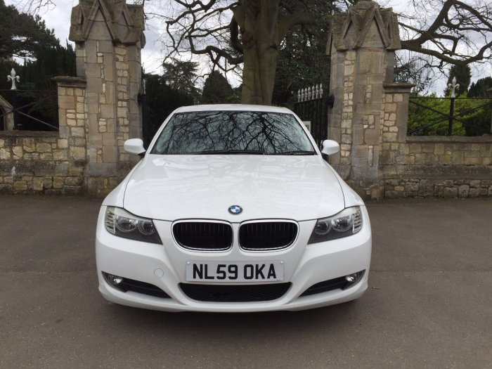 BMW 3 Series 2.0 318i SE 4dr Saloon Petrol White