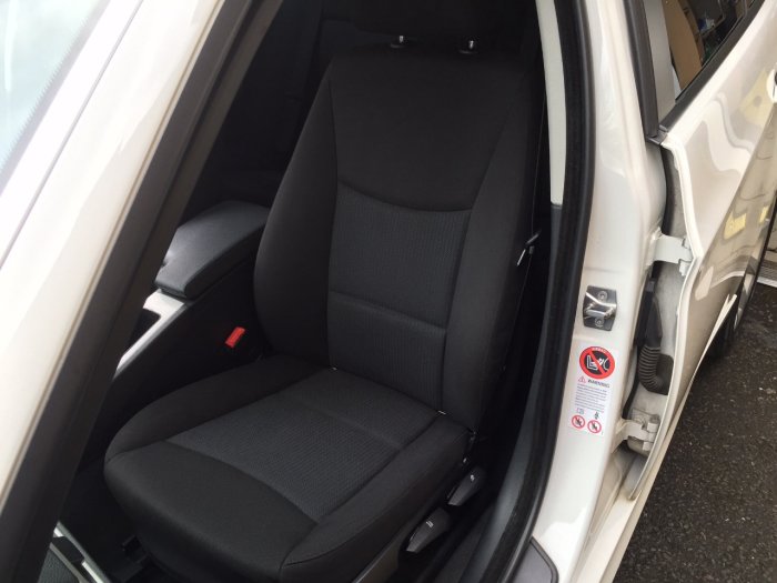 BMW 3 Series 2.0 318i SE 4dr Saloon Petrol White