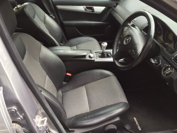Mercedes-Benz C Class 2.1 C220 CDI BlueEFFICIENCY Sport 5dr Estate Diesel Grey