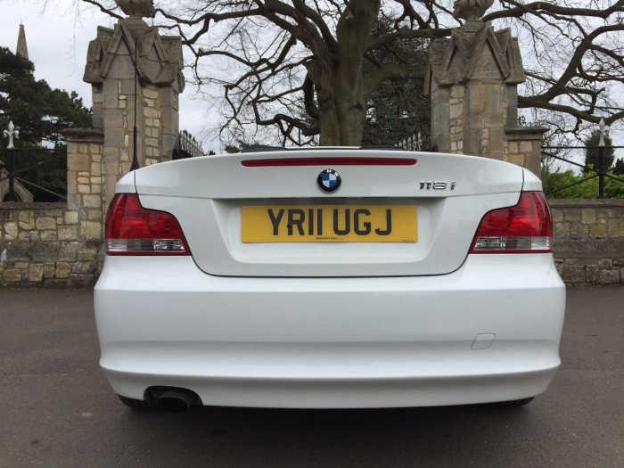 BMW 1 Series 2.0 118i Sport 2dr convertible Convertible Petrol White