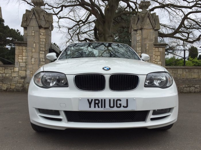 BMW 1 Series 2.0 118i Sport 2dr convertible Convertible Petrol White