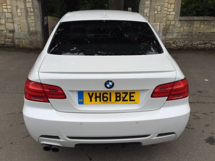 BMW 3 Series 3.0 330d Sport Plus 2dr Step Auto Coupe Diesel White