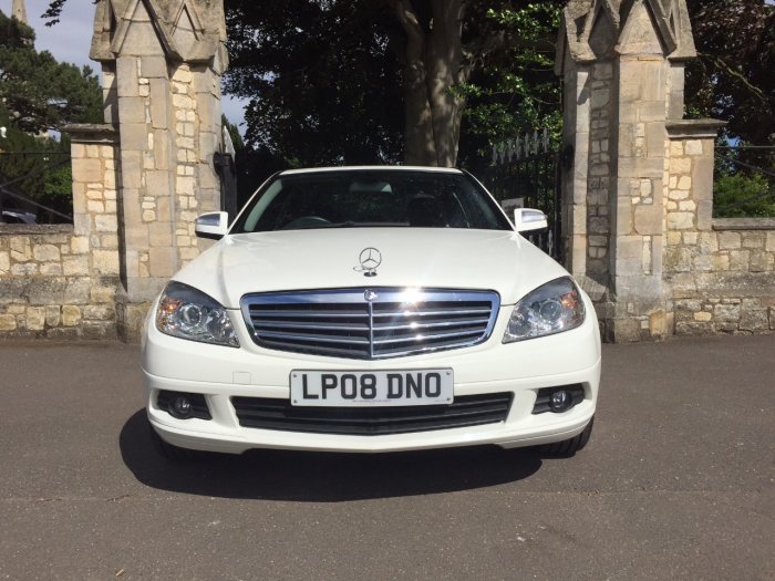 Mercedes-Benz C Class 2.1 C220 CDI SE 4dr Auto Saloon Diesel White