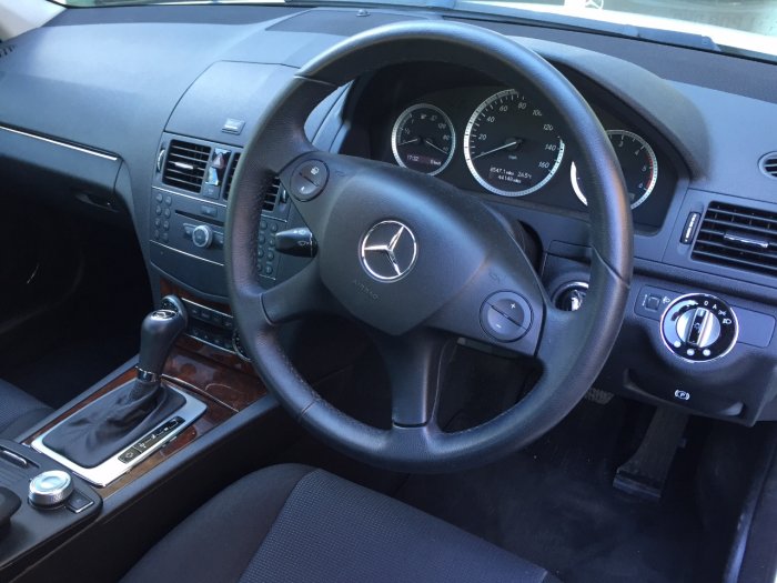 Mercedes-Benz C Class 2.1 C220 CDI SE 4dr Auto Saloon Diesel White