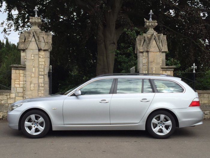 BMW 5 Series 2.0 520d SE 5dr Step Auto Estate Diesel Silver