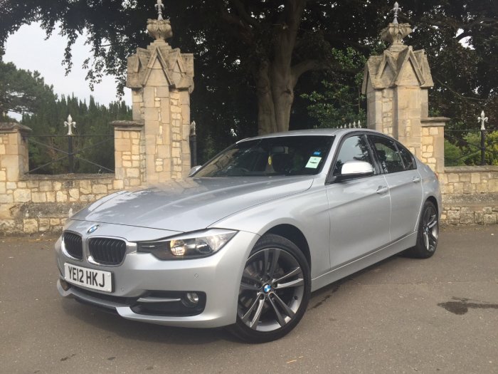 BMW 3 Series 2.0 320d Sport 4dr Saloon Diesel Silver