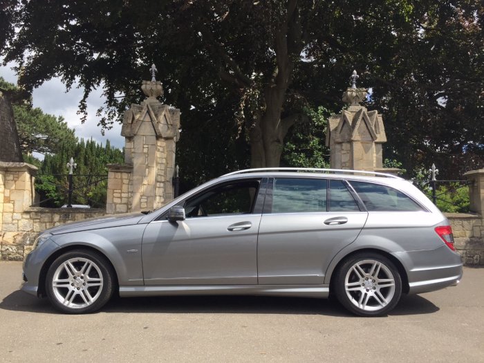 Mercedes-Benz C Class 2.1 C220 CDI BlueEFFICIENCY Sport 5dr Estate Diesel Grey