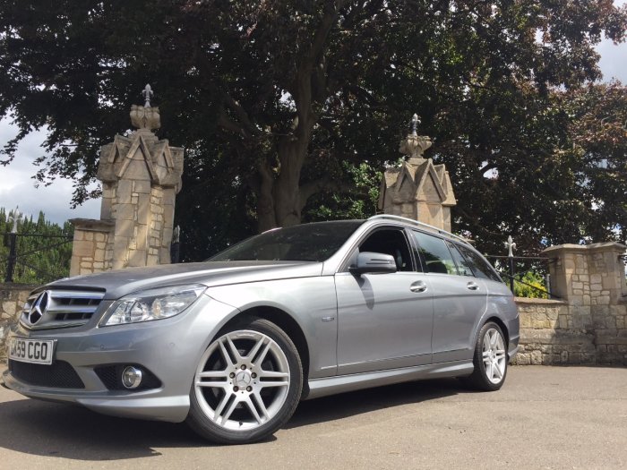 Mercedes-Benz C Class 2.1 C220 CDI BlueEFFICIENCY Sport 5dr Estate Diesel Grey