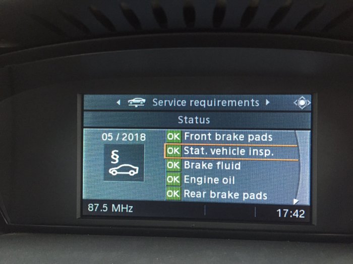BMW 5 Series 2.0 520d SE 5dr Step Auto Estate Diesel Silver