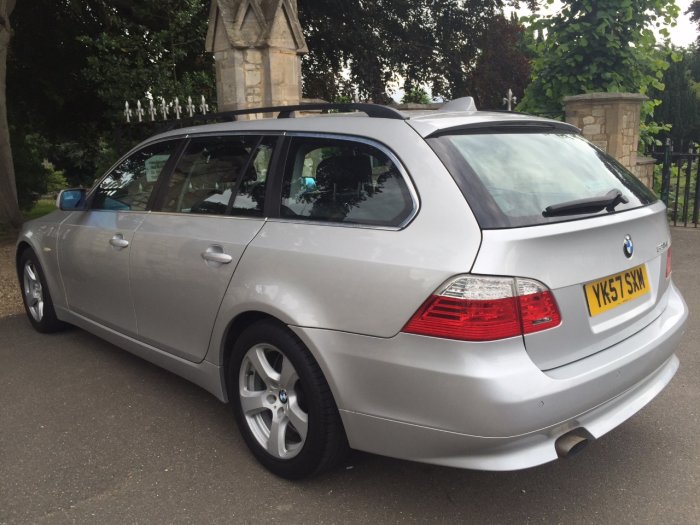 BMW 5 Series 2.0 520d SE 5dr Step Auto Estate Diesel Silver