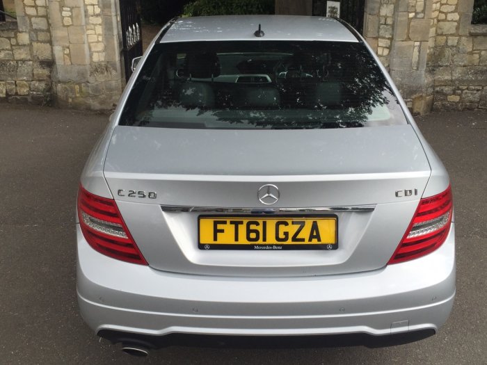 Mercedes-Benz C Class 2.1 C250 CDI BlueEFFICIENCY Sport 4dr Saloon Diesel Silver