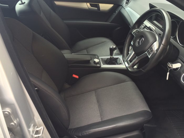 Mercedes-Benz C Class 2.1 C250 CDI BlueEFFICIENCY Sport 4dr Saloon Diesel Silver