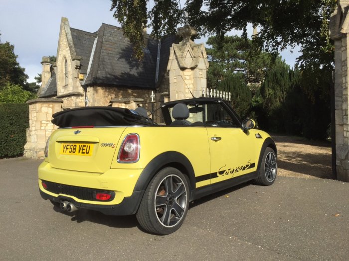 Mini Convertible 1.6 Cooper S 2dr Convertible Petrol Yellow