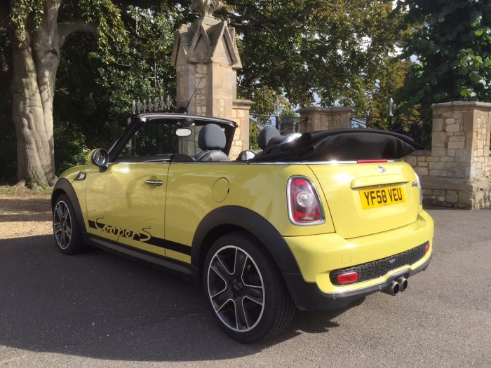Mini Convertible 1.6 Cooper S 2dr Convertible Petrol Yellow