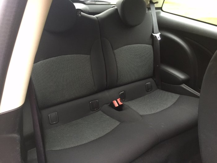 Mini Hatchback 1.6 Cooper D 3dr Hatchback Diesel Silver