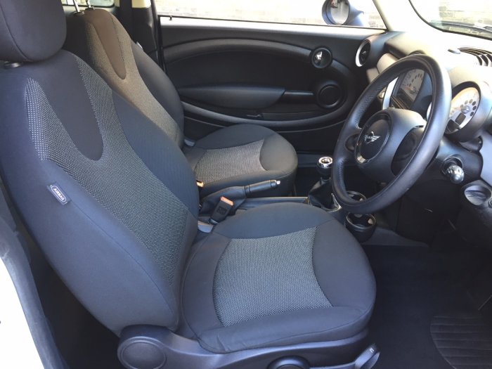 Mini Clubman 1.6 Cooper D 5dr Estate Diesel Blue