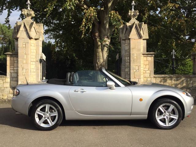 Mazda MX-5 1.8i 2dr Convertible Petrol Silver