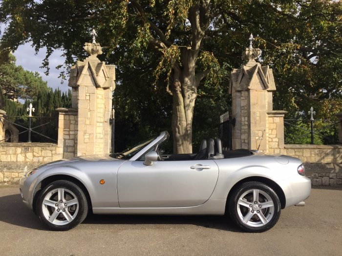 Mazda MX-5 1.8i 2dr Convertible Petrol Silver
