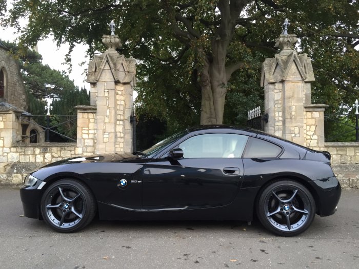 BMW Z4 3.0si Sport 2dr Coupe Petrol Black