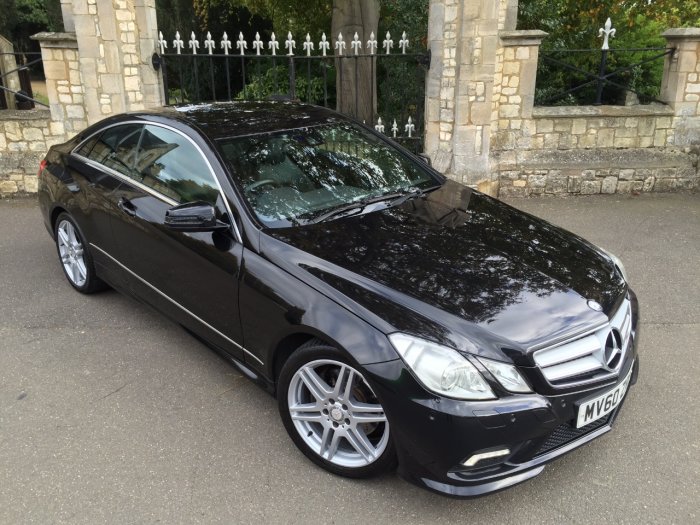 Mercedes-Benz E Class 3.0 E350 CDI BlueEFFICIENCY Sport 2dr Tip Auto Coupe Diesel Black