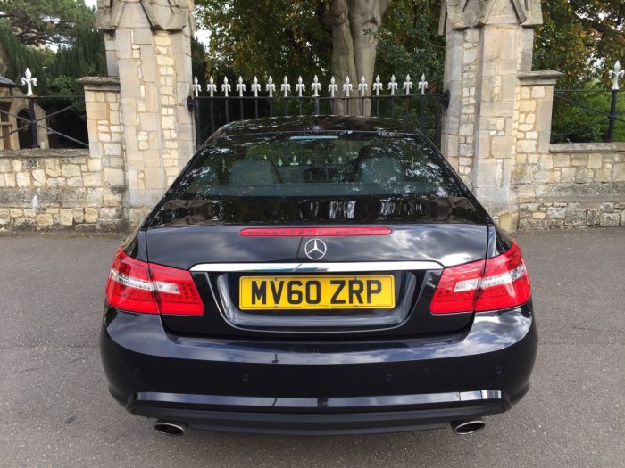 Mercedes-Benz E Class 3.0 E350 CDI BlueEFFICIENCY Sport 2dr Tip Auto Coupe Diesel Black