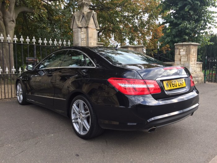 Mercedes-Benz E Class 3.0 E350 CDI BlueEFFICIENCY Sport 2dr Tip Auto Coupe Diesel Black