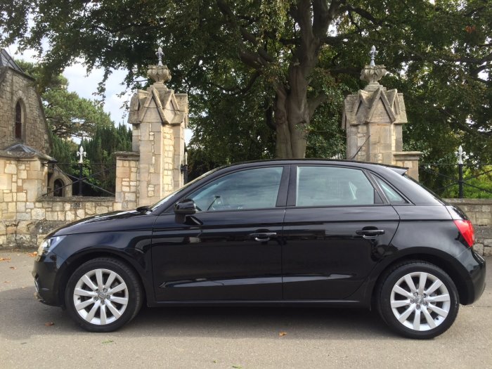 Audi A1 1.6 TDI Sport 5dr Hatchback Diesel Black