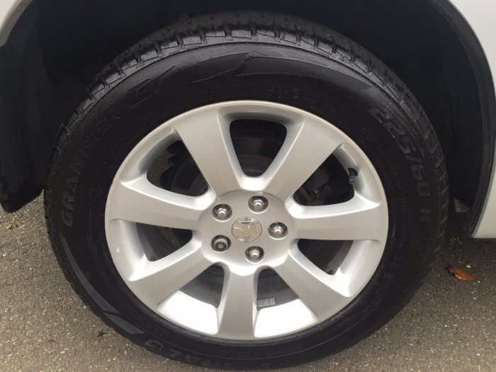 Suzuki Grand Vitara 2.4 VVT SZ5 5dr Auto Estate Petrol Silver