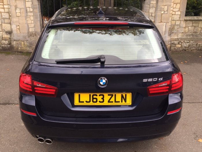 BMW 5 Series 2.0 520d SE 5dr Step Auto Estate Diesel Blue