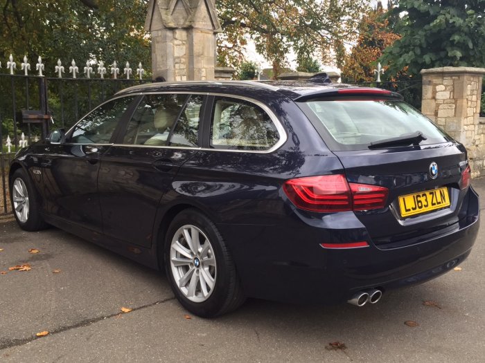BMW 5 Series 2.0 520d SE 5dr Step Auto Estate Diesel Blue