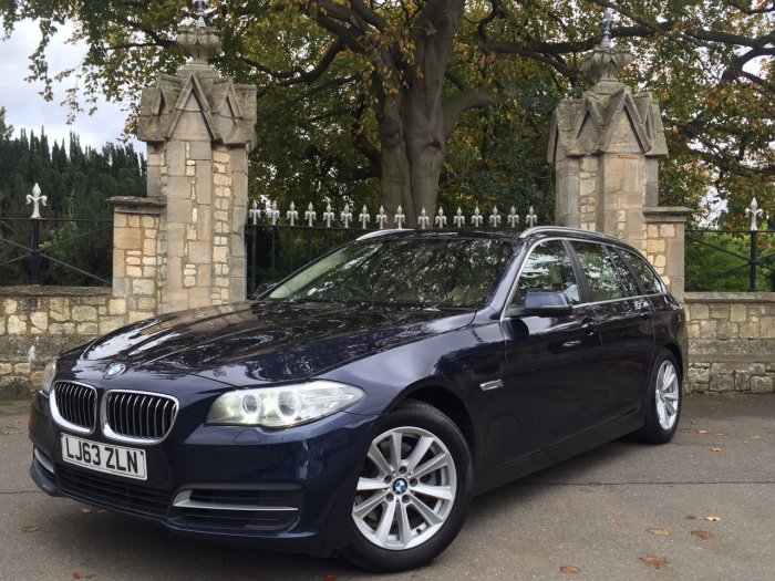 BMW 5 Series 2.0 520d SE 5dr Step Auto Estate Diesel Blue
