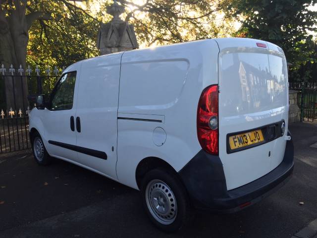 2013 Vauxhall Combo 2300 1.6 CDTI 16V 105ps H1 Van