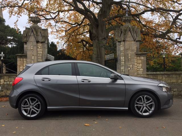 Mercedes-Benz A Class 1.5 A180 CDI BlueEFFICIENCY Sport 5dr Hatchback Diesel Grey