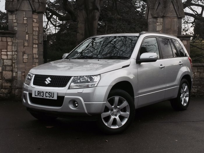Suzuki Grand Vitara 2.4 VVT SZ5 5dr Auto Estate Petrol Silver
