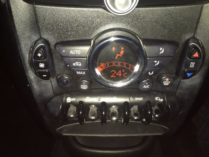 Mini Paceman 1.6 Cooper Chilli Pack 3dr Coupe Petrol White