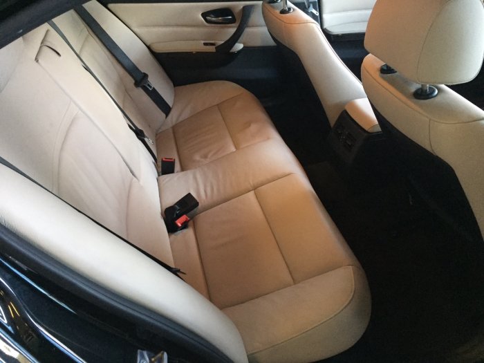 BMW 3 Series 2.0 320i Exclusive Edition 4dr Saloon Petrol Black