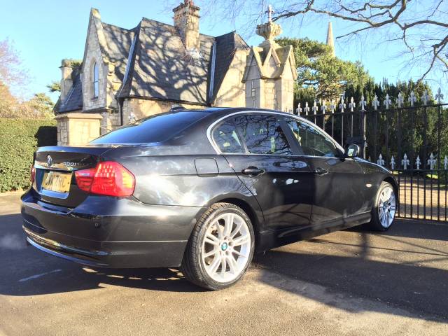 2011 BMW 3 Series 2.0 320i Exclusive Edition 4dr