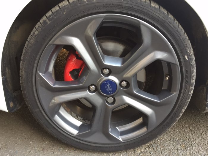 Ford Fiesta 1.6 EcoBoost ST-2 3dr Pick Up Petrol White