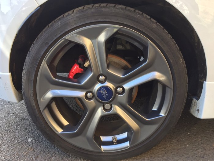 Ford Fiesta 1.6 EcoBoost ST-2 3dr Pick Up Petrol White